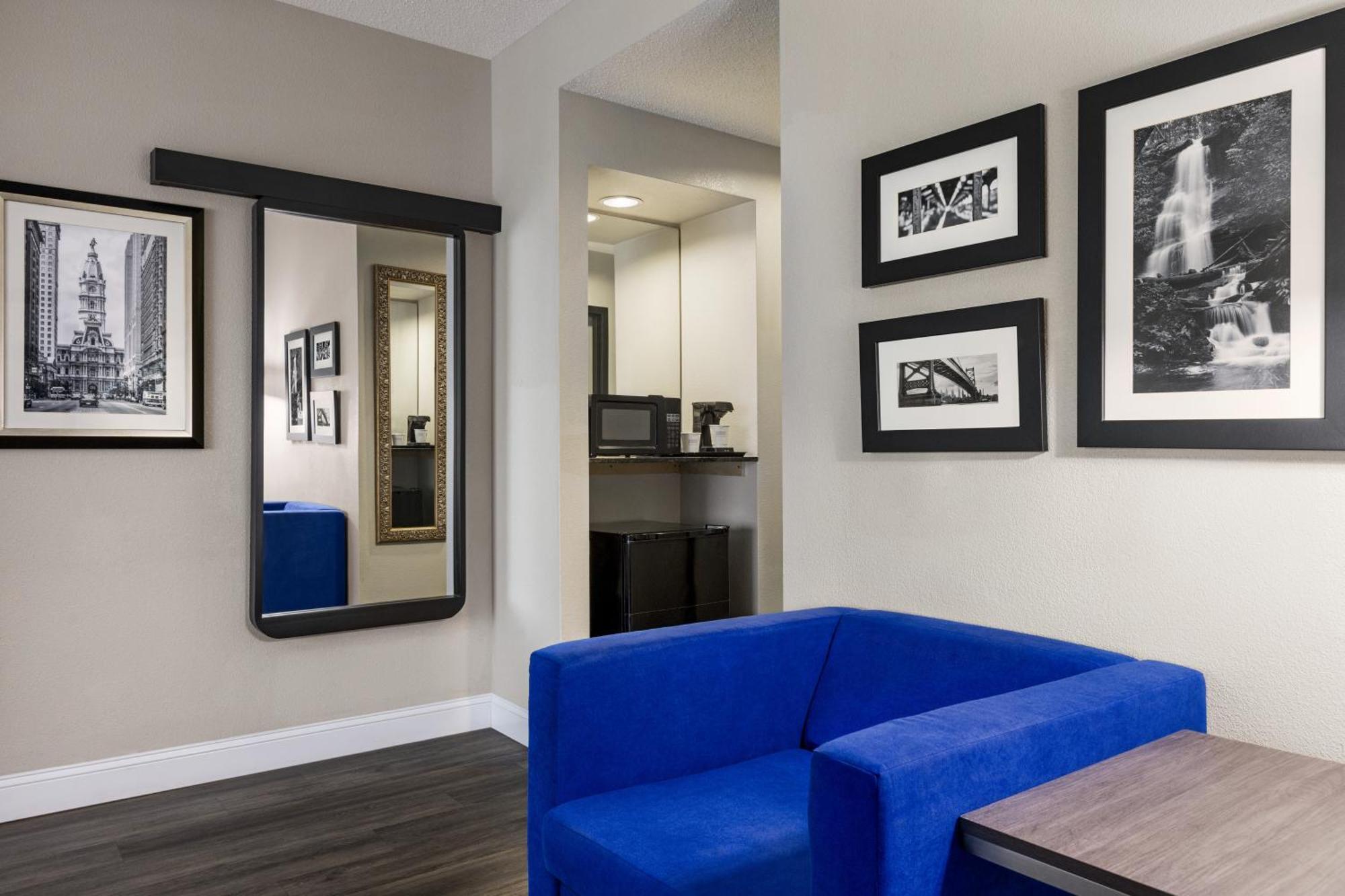 La Quinta By Wyndham Mt. Laurel - Philadelphia Hotel Маунт Лорел Екстериор снимка