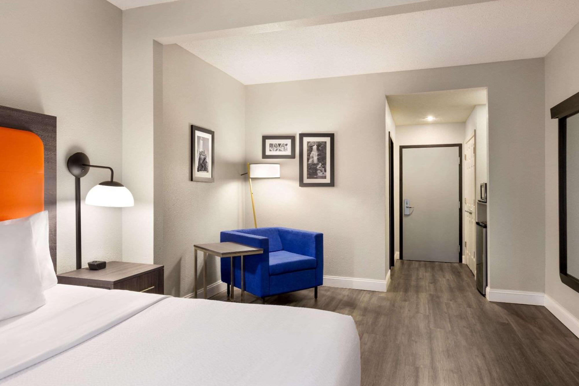 La Quinta By Wyndham Mt. Laurel - Philadelphia Hotel Маунт Лорел Екстериор снимка